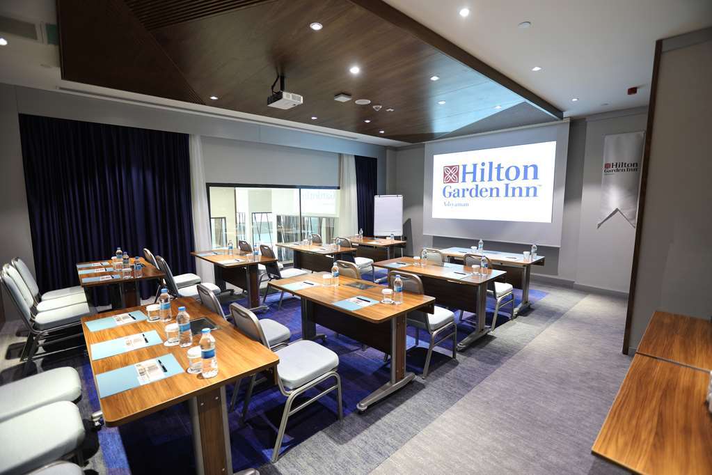 Hilton Garden Inn Адыяман Удобства фото