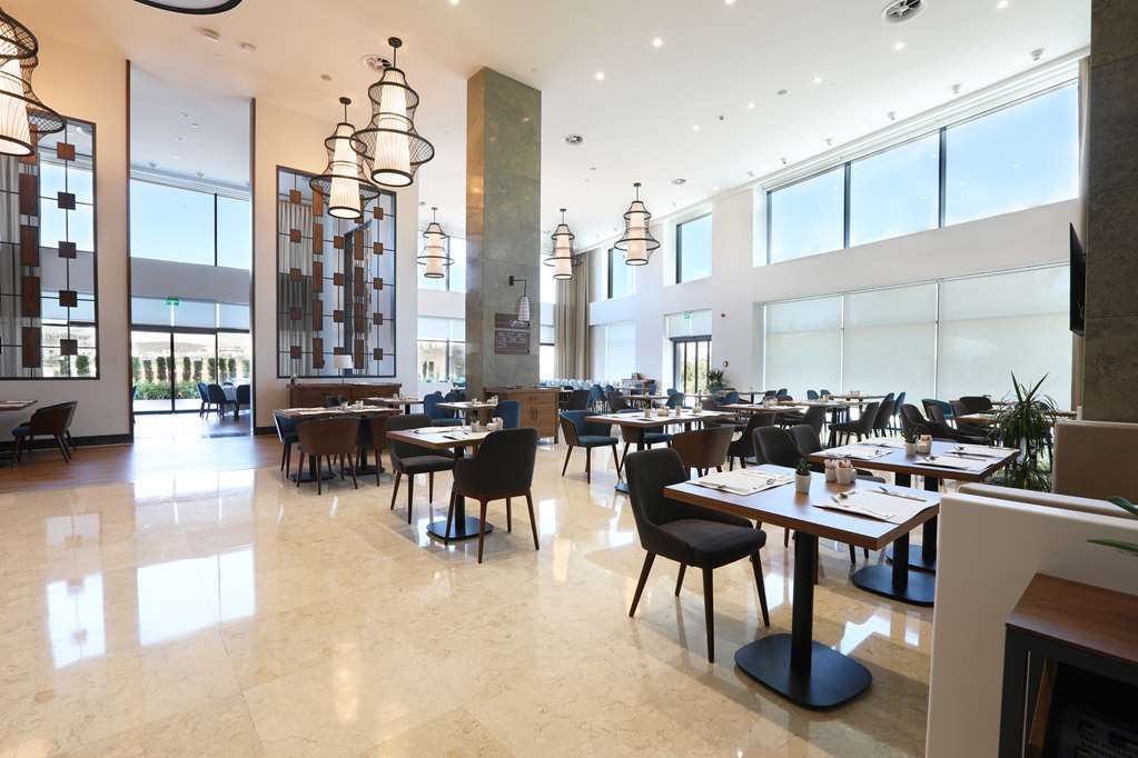Hilton Garden Inn Адыяман Ресторан фото